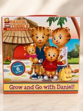 Grow and Go with Daniel Tiger  (Boxed Set): 6 Books​